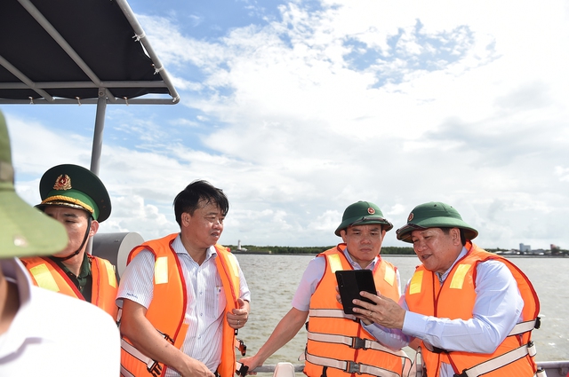 La DPM inspecte la conformité à la réglementation anti-pêche INN - Ảnh 1.